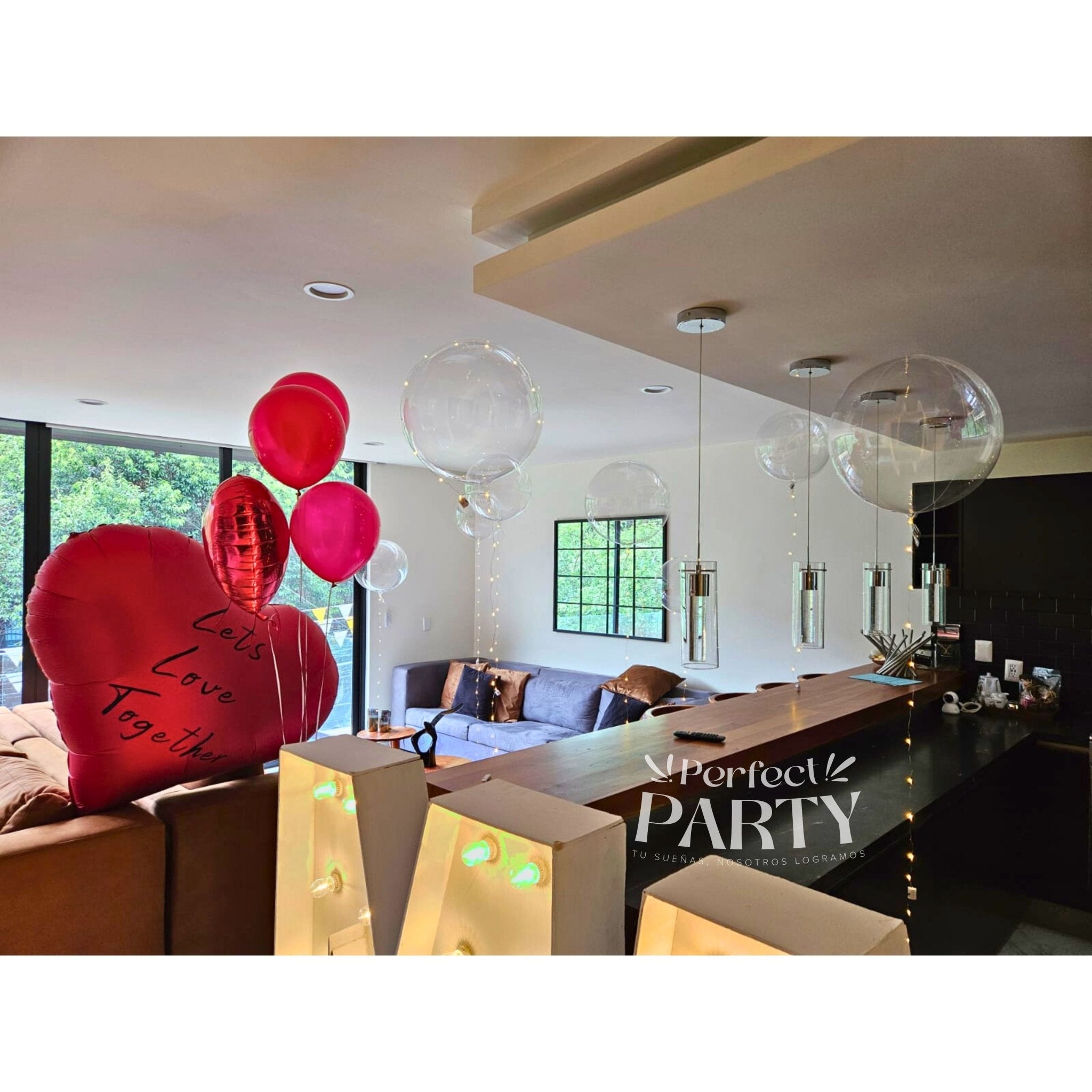 Propuesta Matrimonio - Letras LED y decoración con globos - Perfect Party