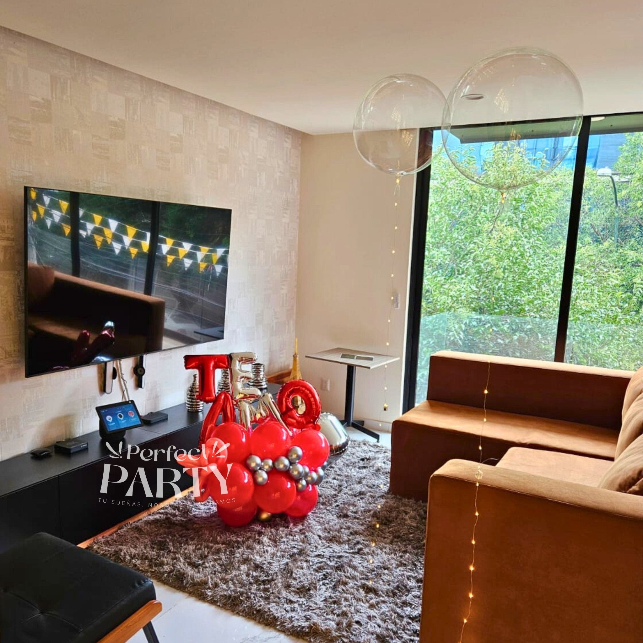 Propuesta Matrimonio - Letras LED y decoración con globos - Perfect Party