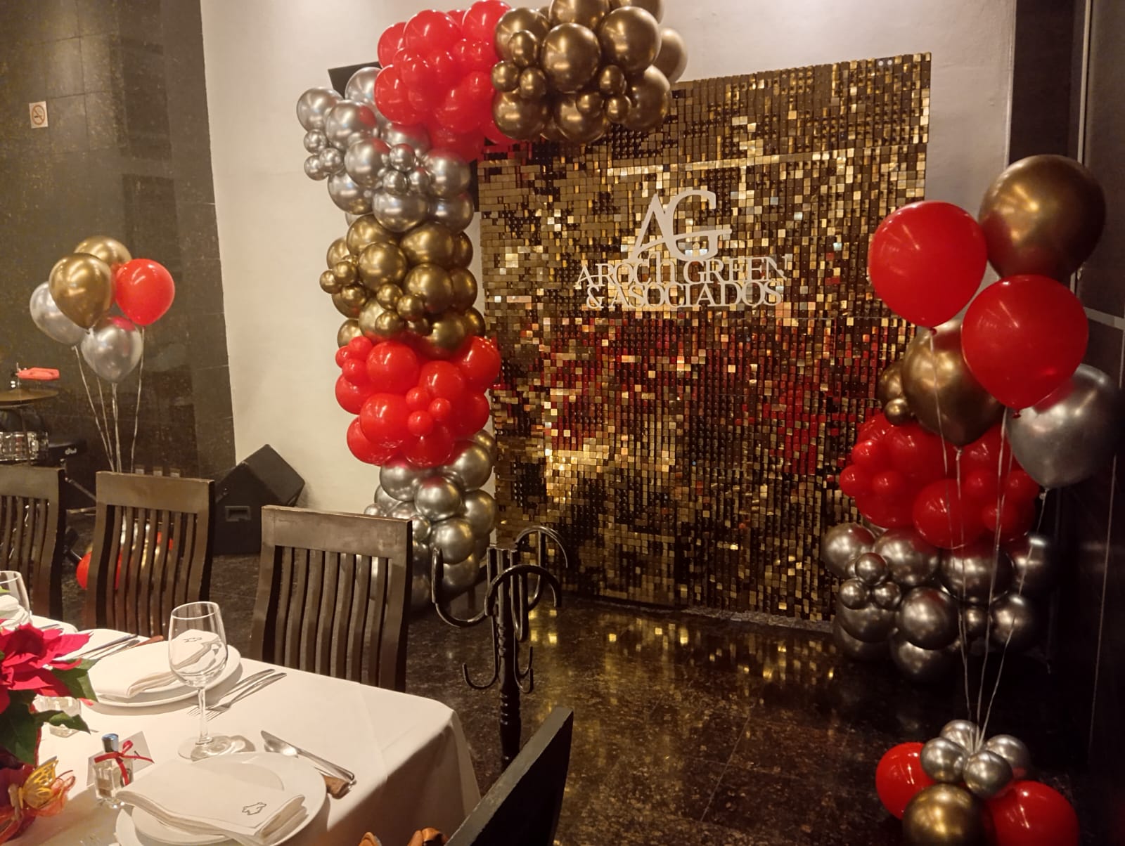 Shimmer wall blanco, dorado y plateado para navidad - Perfect Party